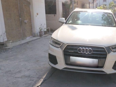 Audi Q3 35 TDI Quattro Premium Plus