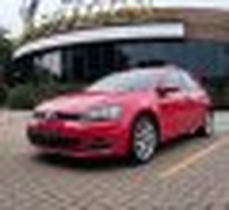 2014 Volkswagen Golf TSI Merah -