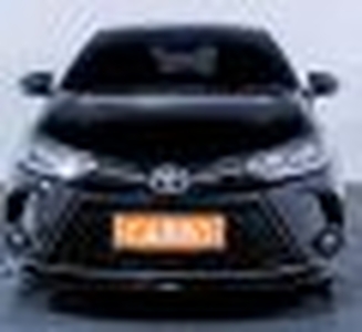 2022 Toyota Yaris Hitam -