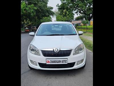 Used 2014 Skoda Rapid [2014-2015] 1.5 TDI CR Elegance for sale at Rs. 4,85,000 in Chandigarh