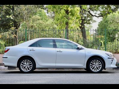 Used 2018 Toyota Camry [2015-2019] Hybrid [2015-2017] for sale at Rs. 28,00,000 in Delhi