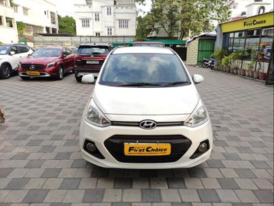 Used 2014 Hyundai Grand i10 [2013-2017] Sportz 1.1 CRDi Special Edition [2016-2017] for sale at Rs. 3,95,000 in Surat