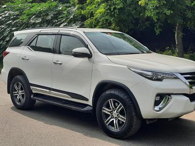 Used 2018 Toyota Fortuner [2016-2021] 2.8 4x2 MT [2016-2020] for sale at Rs. 27,50,000 in Delhi