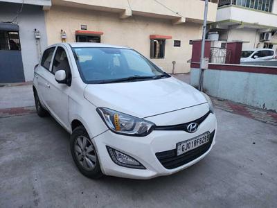 Used 2014 Hyundai i20 [2012-2014] Sportz 1.4 CRDI for sale at Rs. 3,00,000 in Ahmedab