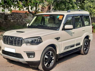 Mahindra Scorpio 2021 S9 2WD 7 STR