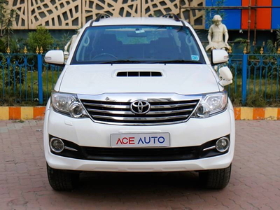 Used 2016 Toyota Fortuner [2012-2016] 3.0 4x4 MT for sale at Rs. 14,95,000 in Kolkat