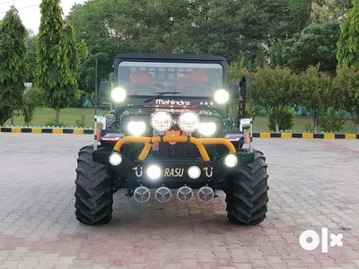 Jeeps Gypsy thar Willys Jeeps modfied Mahindra Jeeps