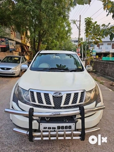 Mahindra XUV500 2011-2015 W8 2WD, 2012, Diesel