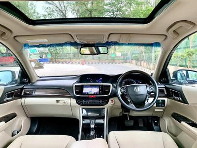 Used 2017 Honda Accord Hybrid for sale at Rs. 18,25,000 in Delhi