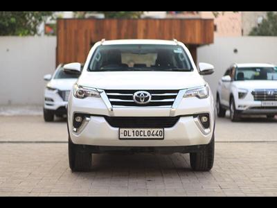 Toyota Fortuner 2.8 4x2 AT [2016-2020]