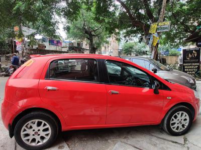 Used 2013 Fiat Punto [2011-2014] Emotion 90HP for sale at Rs. 2,00,000 in Delhi