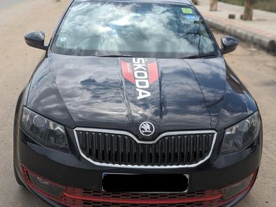 Used 2014 Skoda Octavia [2013-2015] Elegance 1.8 TSI AT for sale at Rs. 9,00,000 in Bangalo