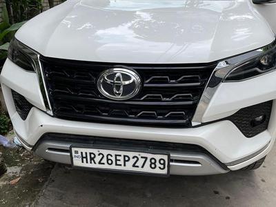 Toyota Fortuner 4X2 AT 2.8 Diesel