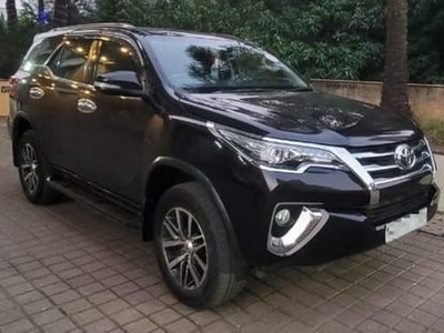 2016 Toyota Fortuner 4x2 AT