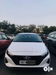 Hyundai i20 1.2 MT WITH SUNROOF