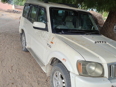 Mahindra Scorpio VLX 2WD BS-III