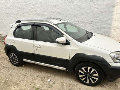 Used 2014 Toyota Etios Cross 1.2 G for sale at Rs. 5,10,000 in Ghaziab