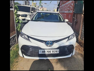 Used 2019 Toyota Camry Hybrid for sale at Rs. 29,99,000 in Delhi