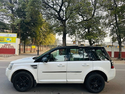 Used 2014 Land Rover Freelander 2 SE for sale at Rs. 11,50,000 in Chandigarh