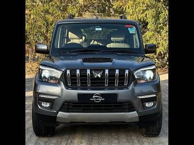 Mahindra Scorpio S11 MT 7S