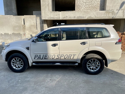 Mitsubishi Pajero Sport 2.5 AT