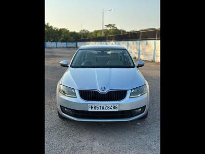 Used 2014 Skoda Octavia [2013-2015] Style TDI AT for sale at Rs. 7,74,000 in Chandigarh