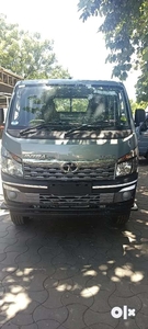 Commercial vehicle tata