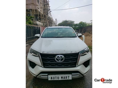 Toyota Fortuner 4X4 MT 2.8 Diesel