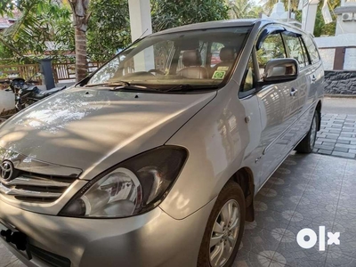 Toyota Innova 2010 Diesel Well Maintained
