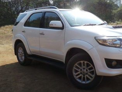 2012 Toyota Fortuner 4x2 4 Speed AT