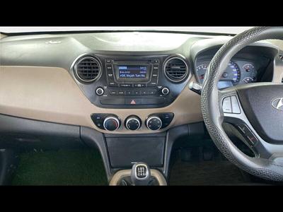Used 2015 Hyundai Xcent [2014-2017] S 1.2 for sale at Rs. 4,05,000 in Lucknow