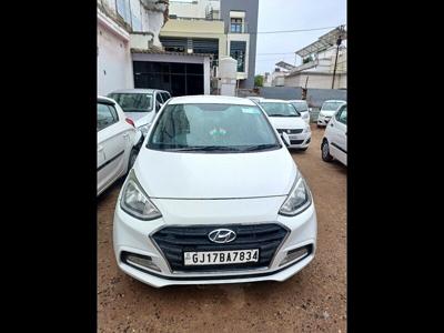 Used 2017 Hyundai Xcent E CRDi for sale at Rs. 4,25,000 in Vado