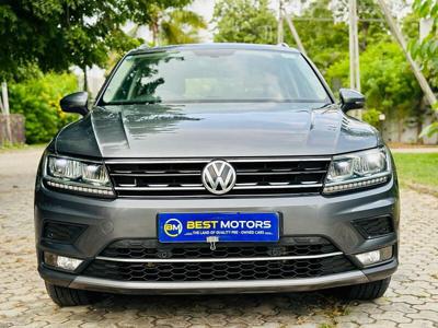 Used 2018 Volkswagen Tiguan [2017-2020] Highline TDI for sale at Rs. 22,50,000 in Ahmedab