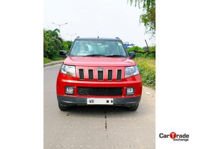 Mahindra TUV300 T10 Dual Tone