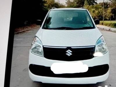 Used Maruti Suzuki Wagon R 2012 72392 kms in Ahmedabad