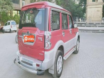 2016 Mahindra Scorpio S4 9 Seater