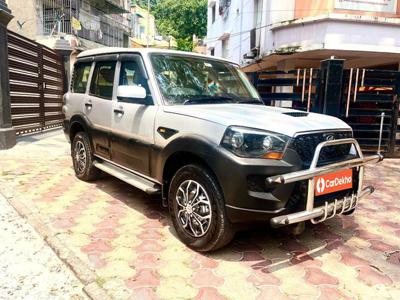 2017 Mahindra Scorpio 1.99 S4 9S