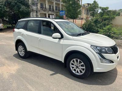 2018 Mahindra XUV500 W10 2WD