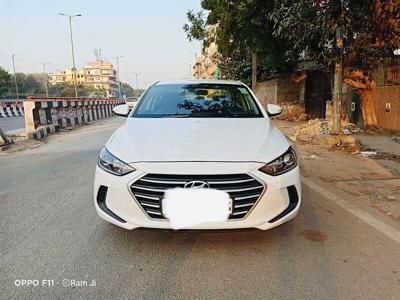 Used 2019 Hyundai Elantra 2.0 S MT for sale at Rs. 12,95,000 in Delhi