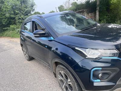 Tata Nexon EV Max XZ Plus Lux 7.2 kW Fast Charger Dark Edition