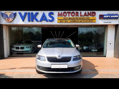 Used 2015 Skoda Octavia [2013-2015] Elegance 1.8 TSI AT for sale at Rs. 9,00,000 in Ahmedab