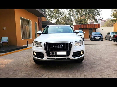 Audi Q5 2.0 TDI quattro Premium Plus