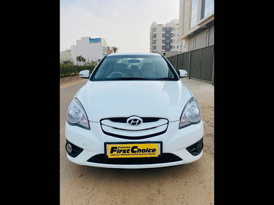 Hyundai Verna Fluidic 1.6 CRDi SX