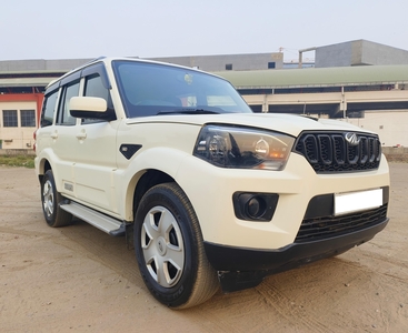 Mahindra Scorpio S5