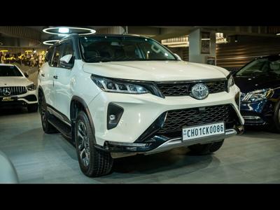 Toyota Fortuner Legender 4X2 AT 2.8 Legender