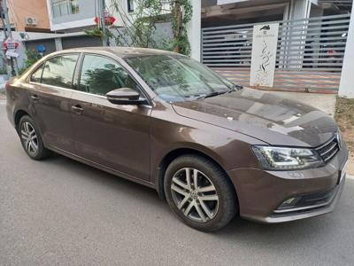 Used 2015 Volkswagen Jetta Highline TDI AT for sale at Rs. 9,45,000 in Chennai