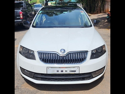 Used 2016 Skoda Octavia [2017-2021] 2.0 TDI CR Style Plus AT [2017] for sale at Rs. 13,25,000 in Hyderab