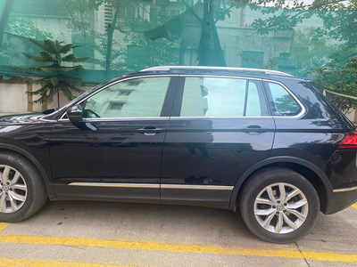 Used 2017 Volkswagen Tiguan [2017-2020] Highline TDI for sale at Rs. 17,90,000 in Pun