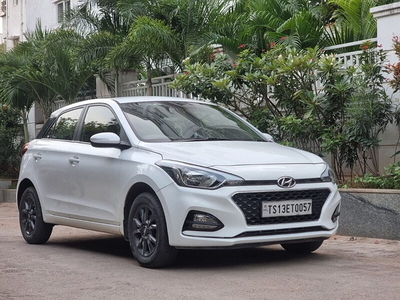 Used 2020 Hyundai Elite i20 [2019-2020] Sportz Plus 1.2 for sale at Rs. 7,00,000 in Hyderab