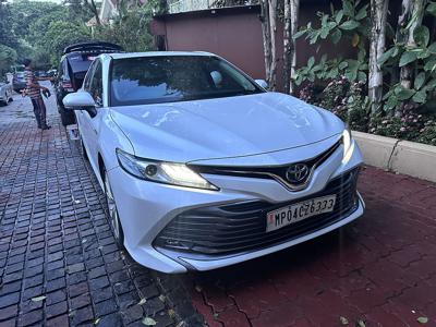Used 2020 Toyota Camry [2019-2022] Hybrid [2019-2020] for sale at Rs. 31,00,000 in Bhopal